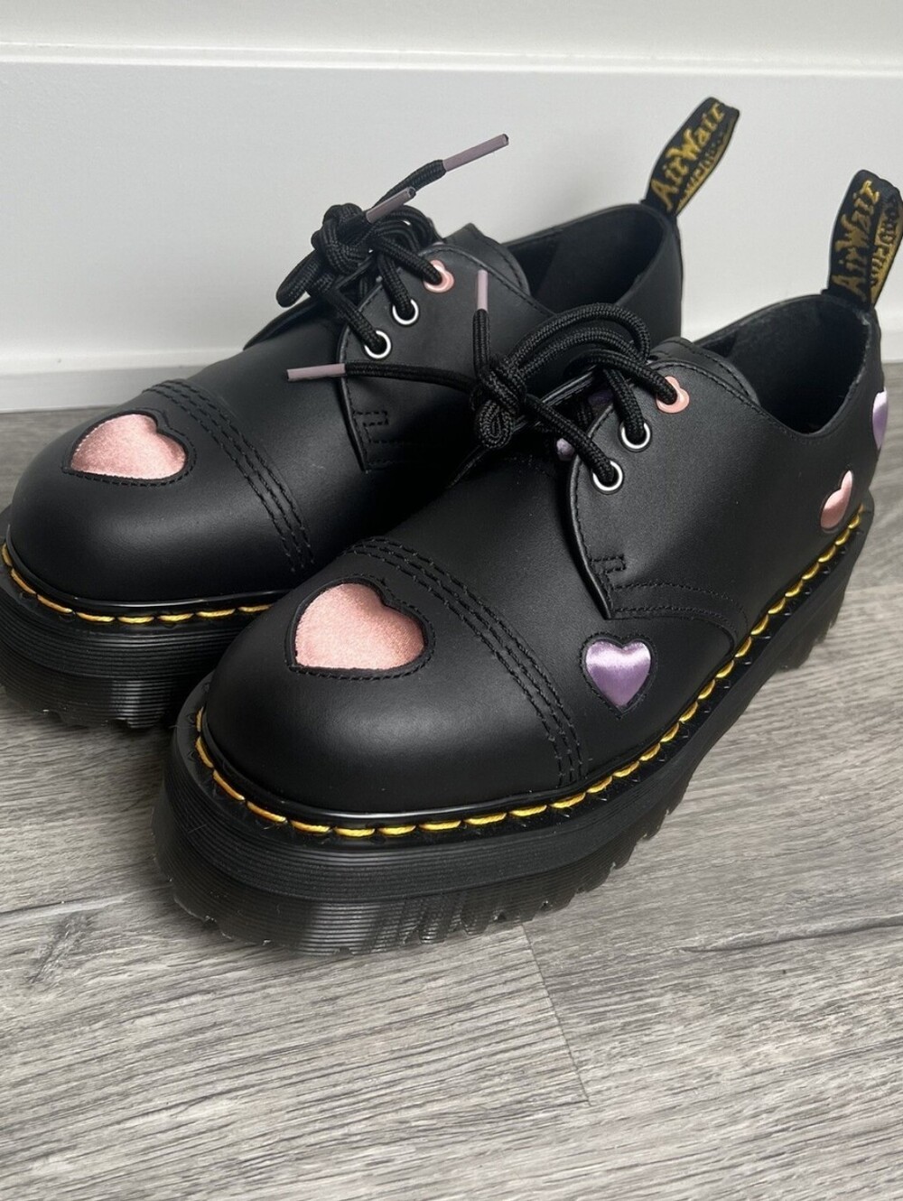 NWT DR. MARTENS BLACK LEATHER HEART PLATFORM OXFORD SHOES - Picture 6 of 7